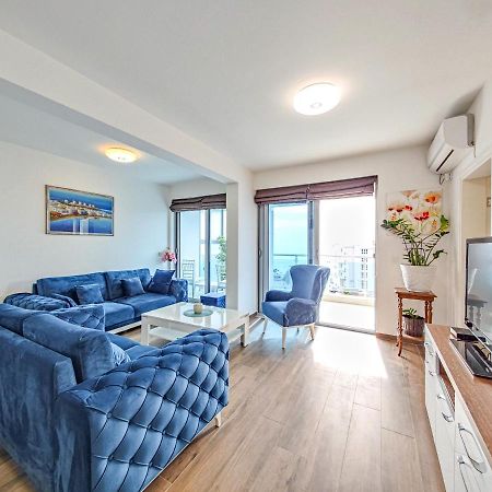 Apartment Plavo Nebo Dobra Voda Bagian luar foto