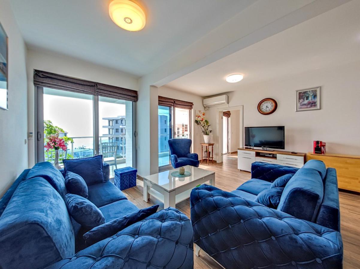 Apartment Plavo Nebo Dobra Voda Bagian luar foto