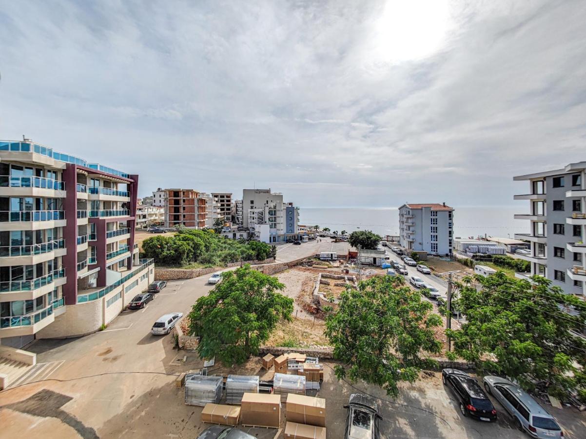 Apartment Plavo Nebo Dobra Voda Bagian luar foto